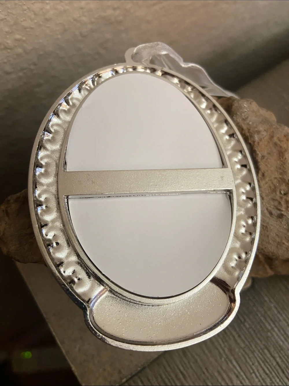 5/$10❤️❤️❤️NWOts Wondershop Silver Tone Oval Ornament Frame